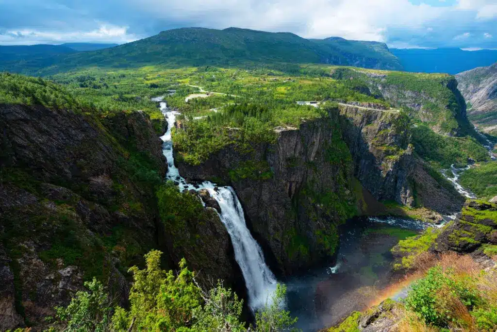 Vøringsfossen og Sysenvatnet i Eidfjord byr på spektakulær natur, flotte turstier og opplevelser midt i Hardanger.